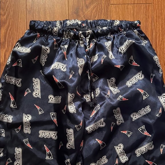 Patriots Logo Satin Pajama Pants - Picture 2 of 2
